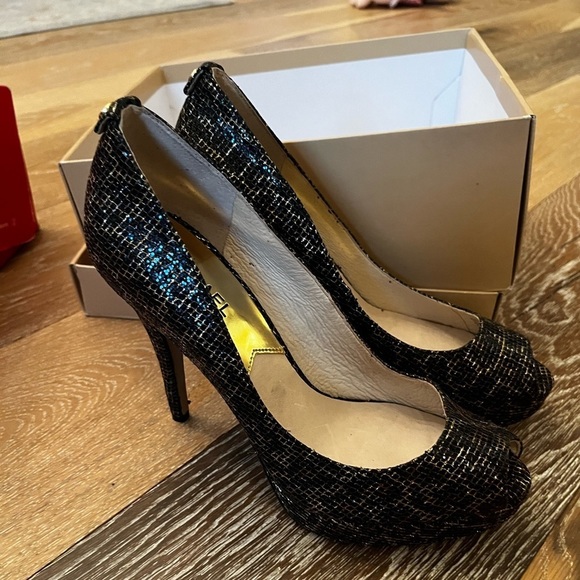 Michael Kors York platform black and gold - Picture 1 of 9